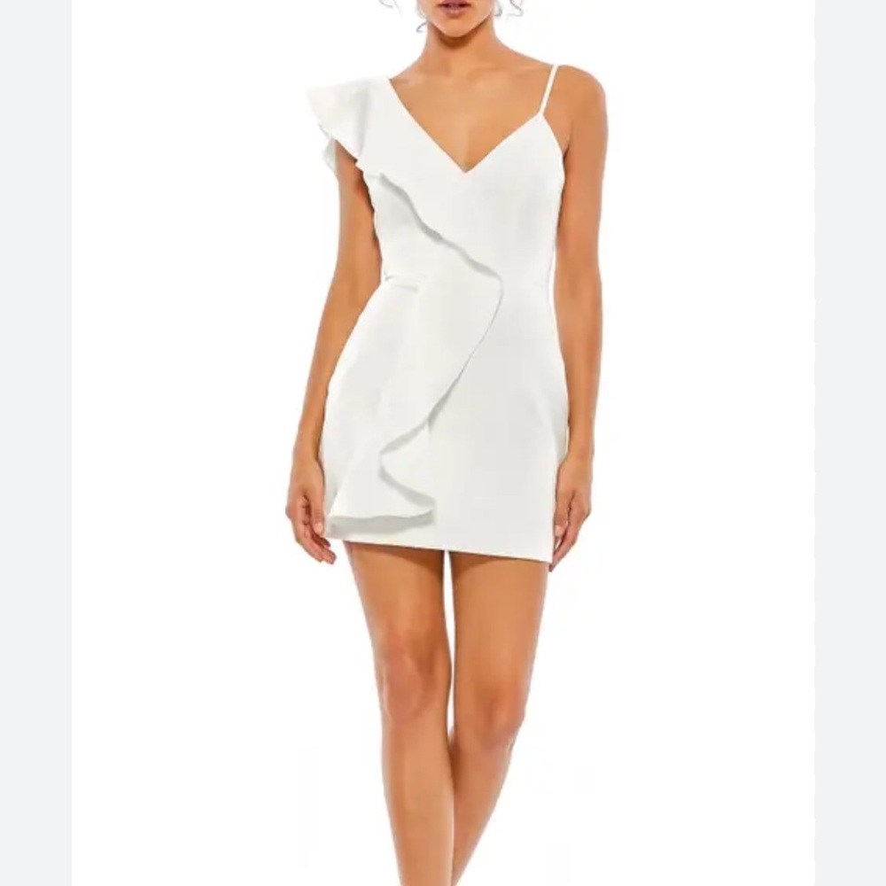 Ieena by Mac Duggal Short Ruffle Cocktail Dress in White Size 2